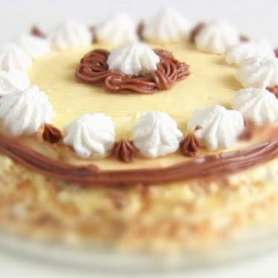 Торт-безе с масляным кремом