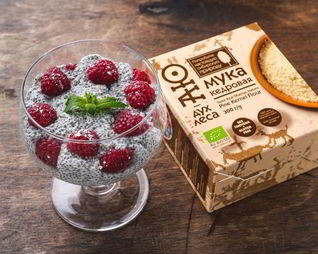 Чиа-пудинг с кедровой мукой