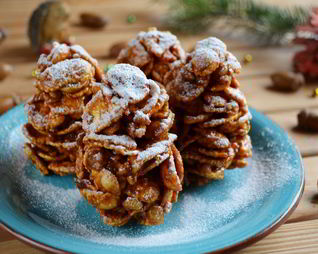 Десерт Еловые шишки на Новый Год