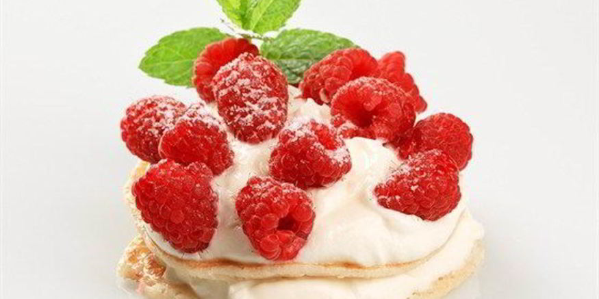 Рецепт десертного сыра с малиной