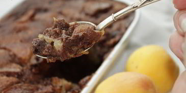 клафути шоколадный с абрикосами