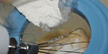 клафути шоколадный с абрикосами