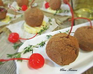 Конфеты из сухофруктов с коктейльной вишней