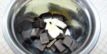 конфеты с вяленой вишней и отрубями