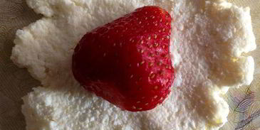 творожные конфеты с клубникой