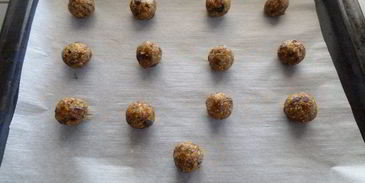 запеченные шарики-конфеты