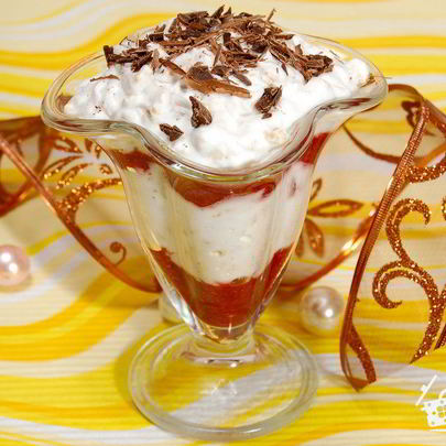 Краннач — десерт из взбитых сливок с овсяными хлопьями