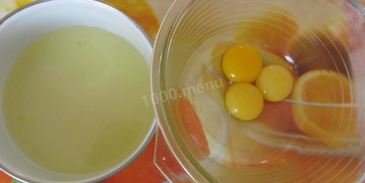 бисквитный рулет с кофейной начинкой и банановым кремом