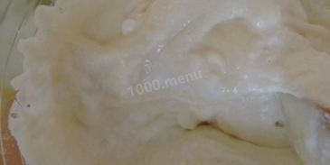 бисквитный рулет с кофейной начинкой и банановым кремом