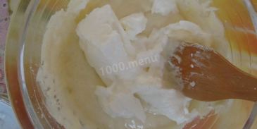 бисквитный рулет с кофейной начинкой и банановым кремом