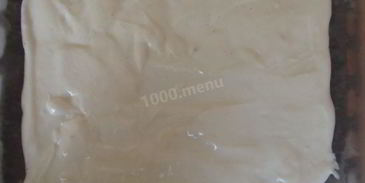 бисквитный рулет с кофейной начинкой и банановым кремом