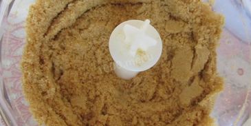 бисквитный рулет с кофейной начинкой и банановым кремом