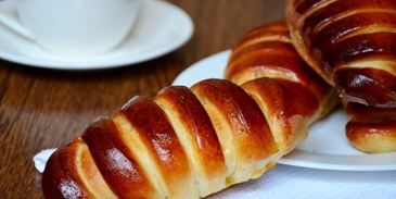 дрожжевые булочки с заварным кремом