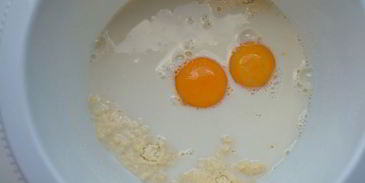 галета с творожным кремом и ягодами