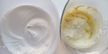 галета с творожным кремом и ягодами