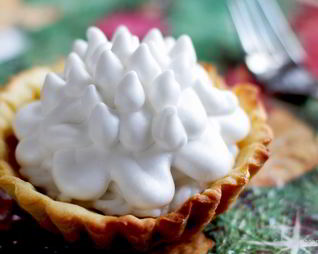 Корзинки с белковым кремом