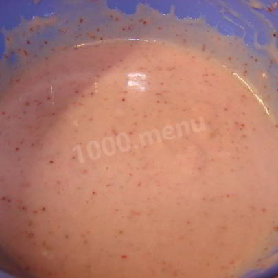 Крем из белого шоколада с клубникой и мятой