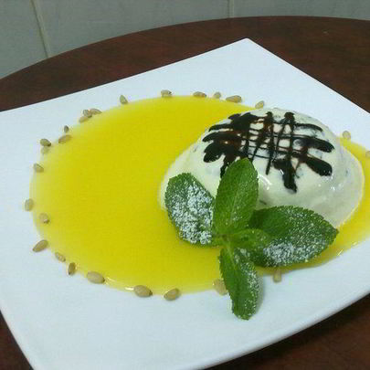 Мятный крем с лимонным соусом