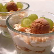 Рецепт Творожного крема с виноградом и амареттини