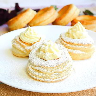 Волованы с заварным кремом