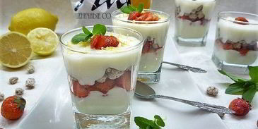 лимонно-клубничный пудинг с отрубями