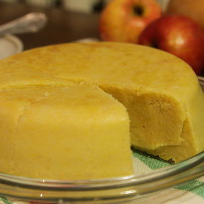 Манный пудинг с тыквой и яблоками