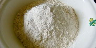 рулет с луковым мармеладом