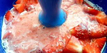 бананово-клубничное мороженое