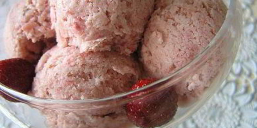 Рецепт клубнично-бананового мороженого