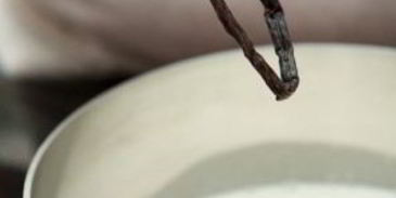 клубничное мороженое