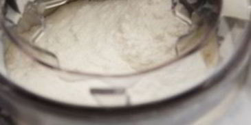 клубничное мороженое