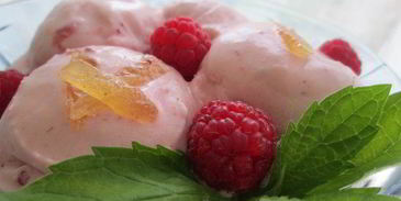 малиново-имбирный сорбет и мороженое