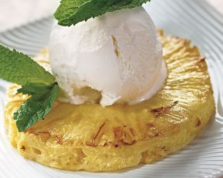 Мороженое с ананасом