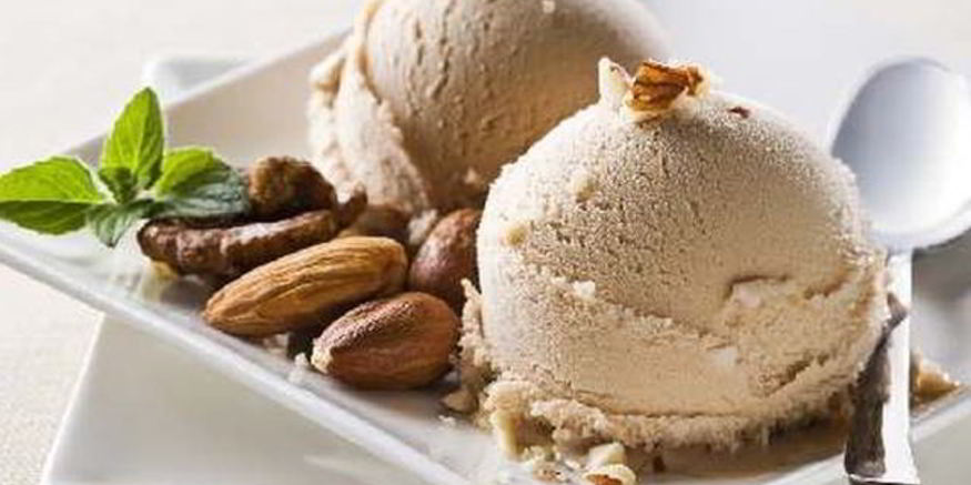 Рецепт мороженого с орехами во фритюре