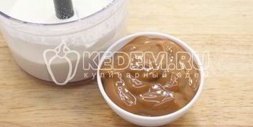 новогодний десерт-мороженое крем-брюле