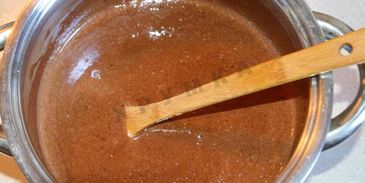 шоколадное мороженое с орехами в блендере