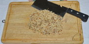 шоколадное мороженое с орехами в блендере