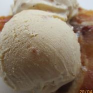 Рецепт Сливочного мороженого с карамельным беконом