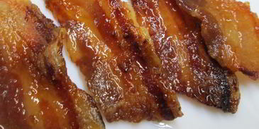 сливочное мороженое с карамельным беконом