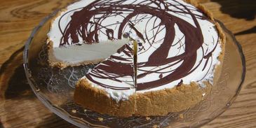 торт-мороженое с шоколадом