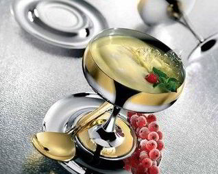 Тропическое мороженое из йогурта