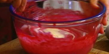 йогуртовый мусс с малиной и мятой