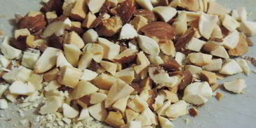 клюквенный торт-мусс с миндальным пралине праздничный