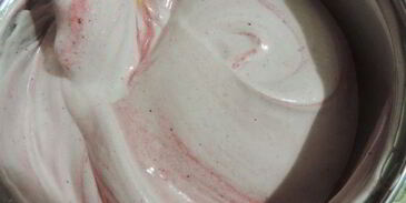 клюквенный торт-мусс с миндальным пралине праздничный