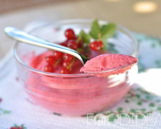 Мусс из красной смородины