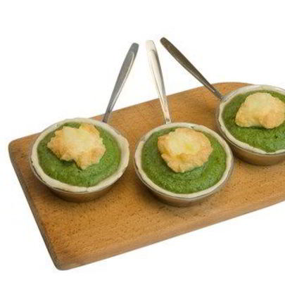 Мусс из шпината с кремом из пармезана