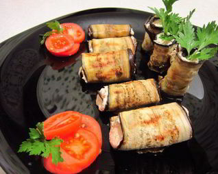 Рулеты из баклажанов с рыбным муссом