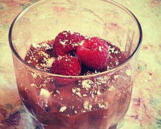 Шоколадный мусс с миндалем