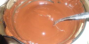 шоколадный торт-мусс с кофейно-карамельными трюфелями