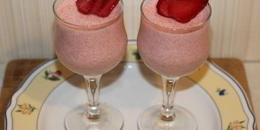 воздушный клубничный мусс